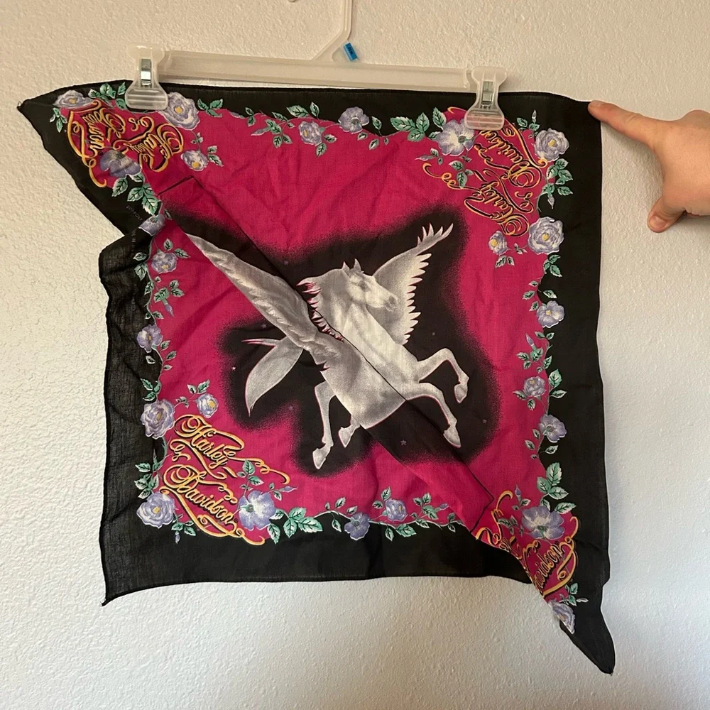 Vintage pink and black Harley Davidson, Pegasus bandanna